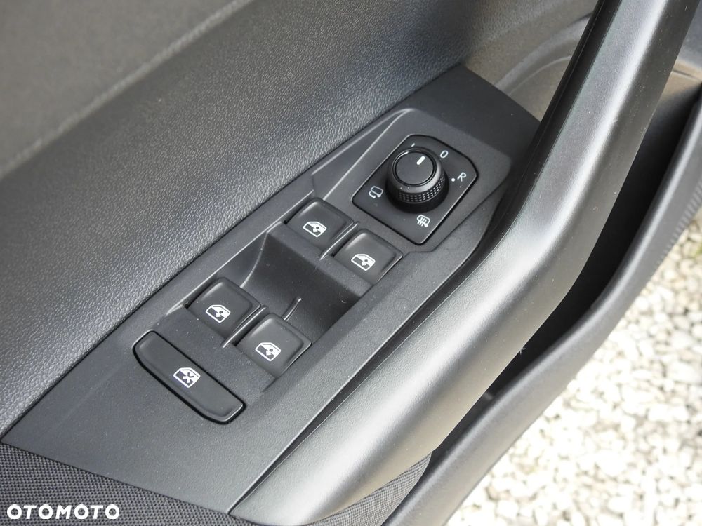 Volkswagen Polo 1.0 TSI DSG OPF Highline - 17