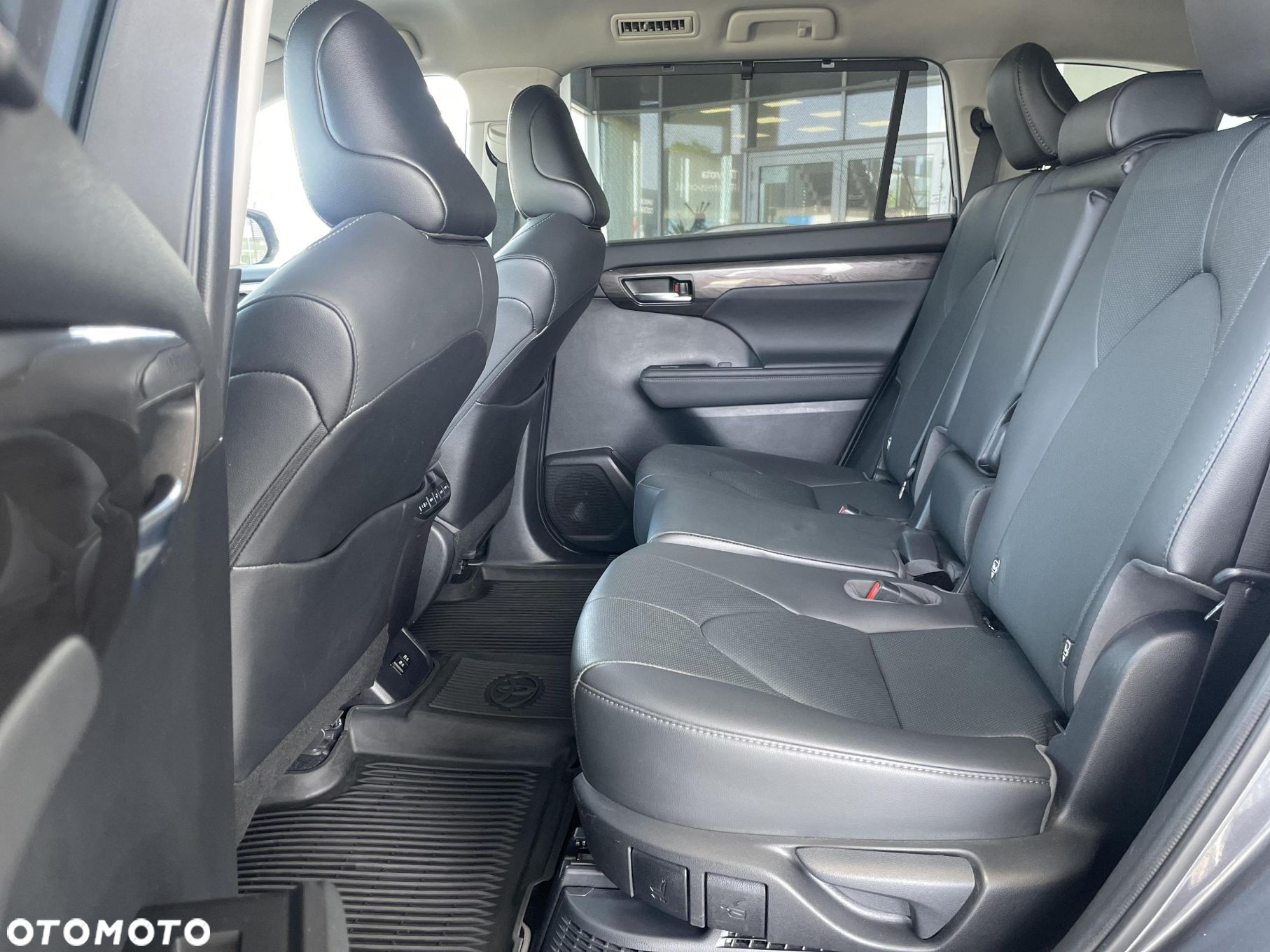 Toyota Highlander - 14
