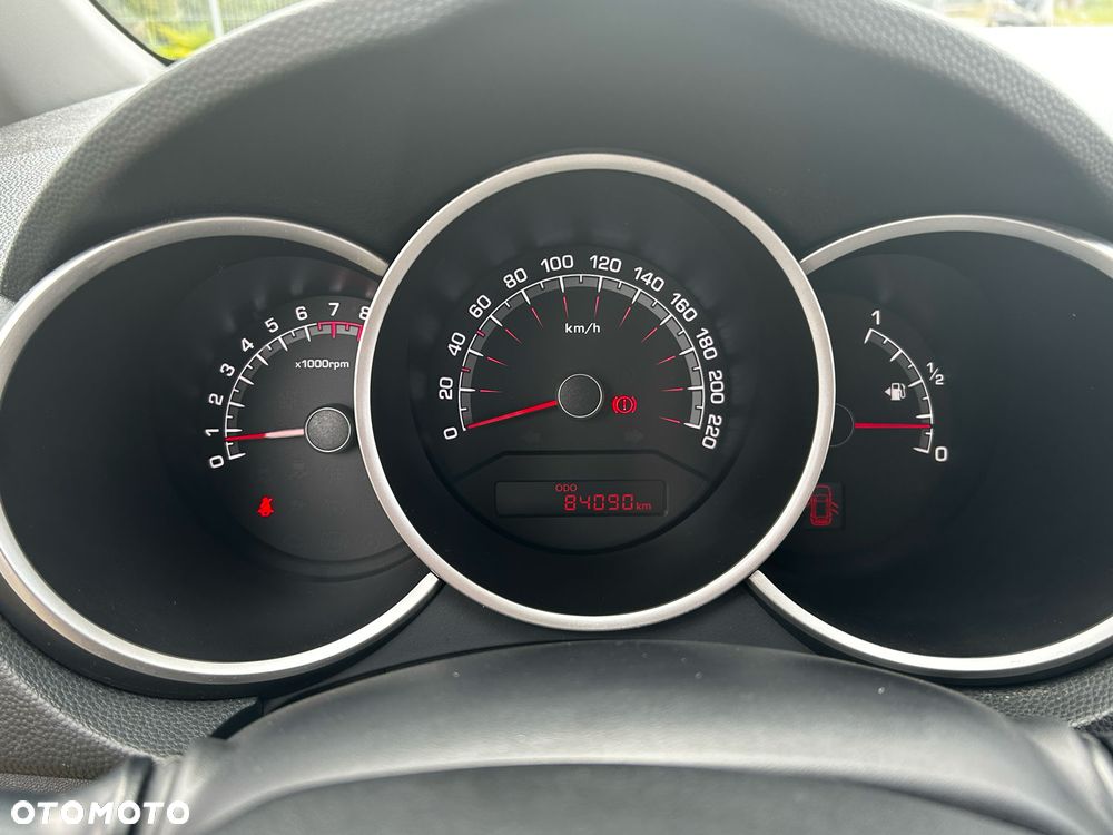 Kia Venga 1.4 Business Line - 9