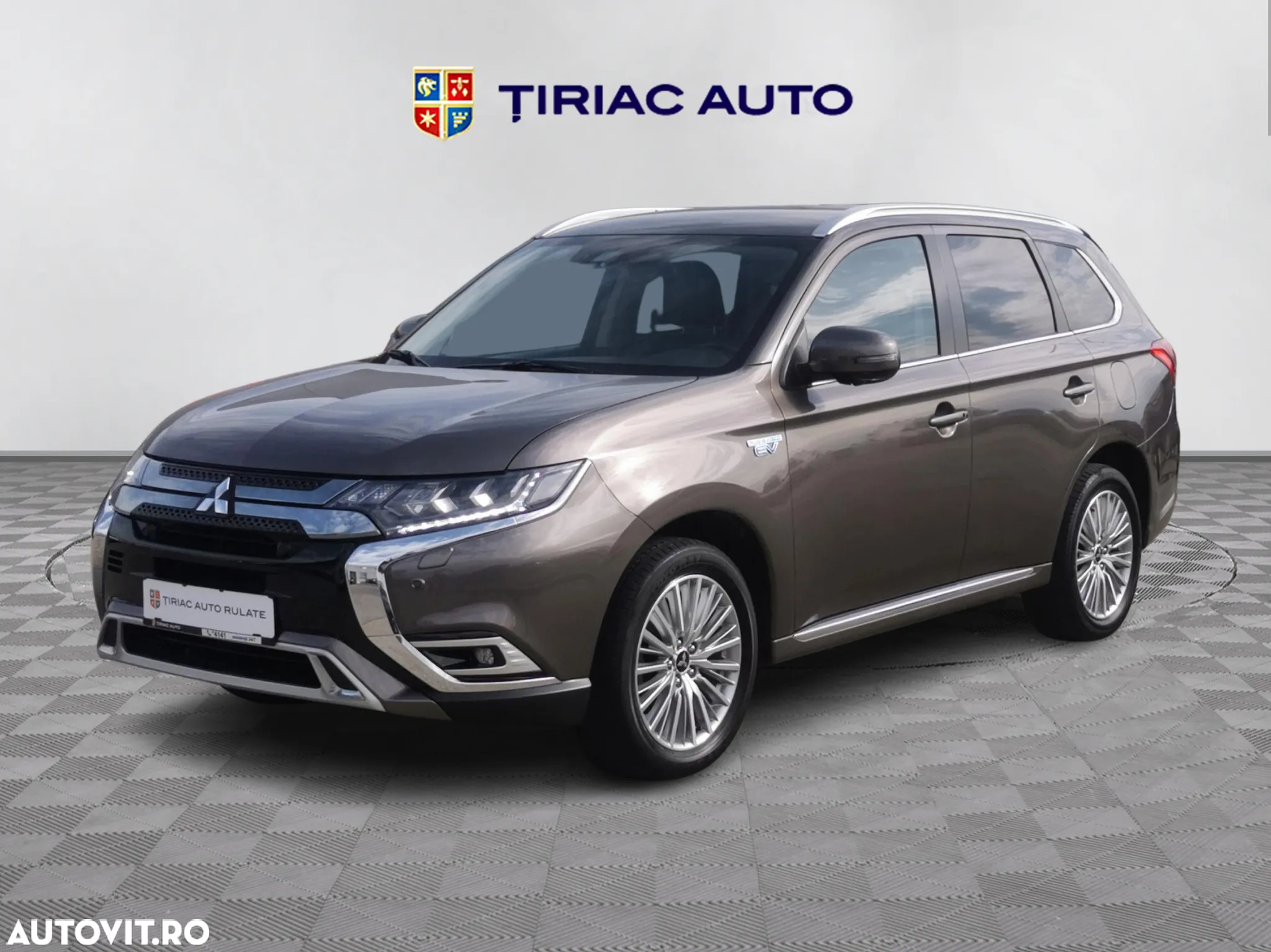 Mitsubishi Outlander PHEV 2.4 L 4X4 Invite - 2