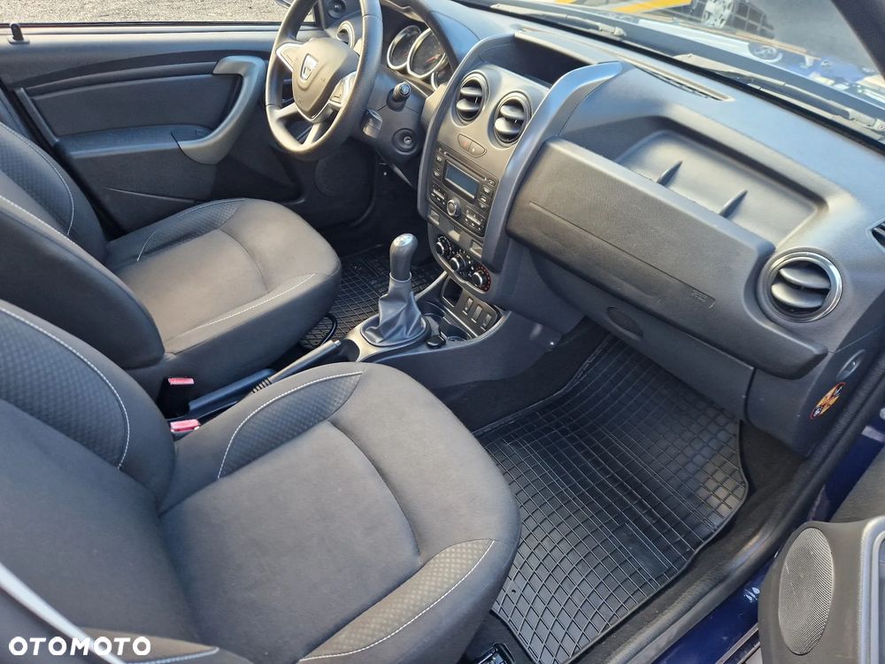 Dacia Duster 1.6 SCe Laureate S&S - 6