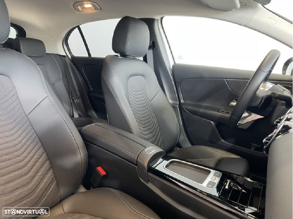 Mercedes-Benz A 250 e - 14
