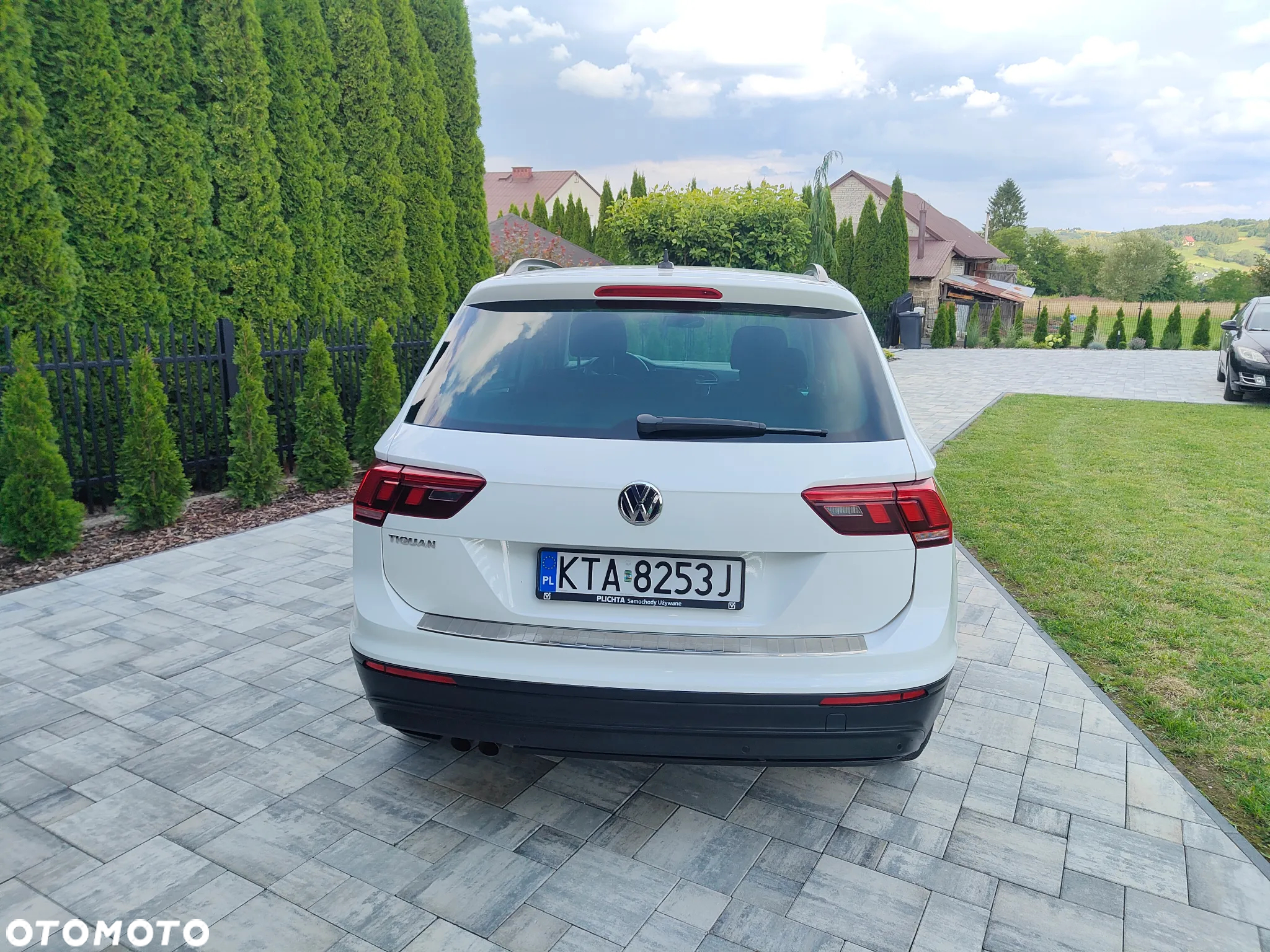 Volkswagen Tiguan - 4