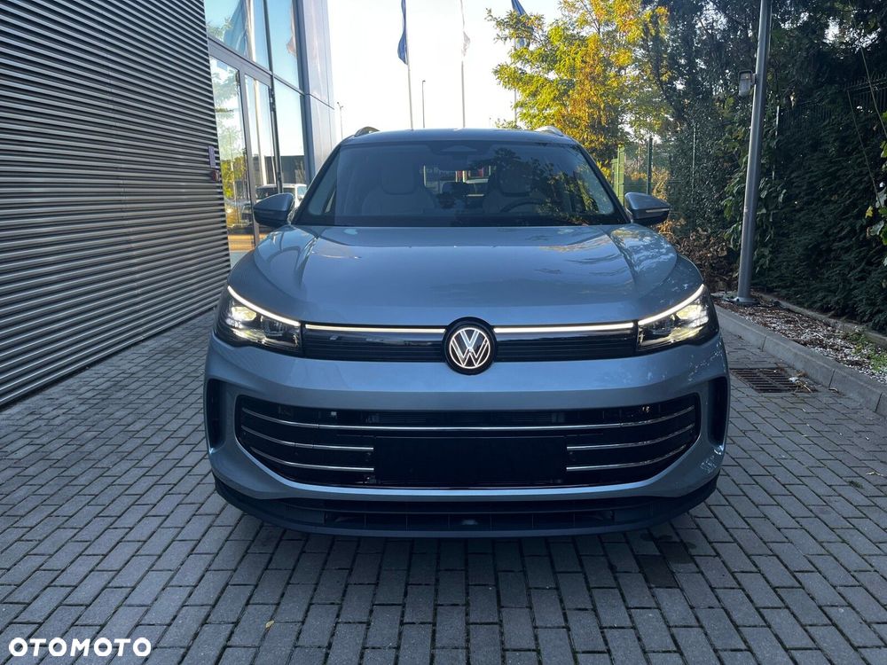 Volkswagen Tiguan - 11