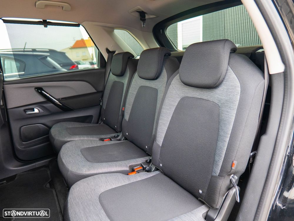 Citroën C4 Picasso 1.6 BlueHDi Shine - 23