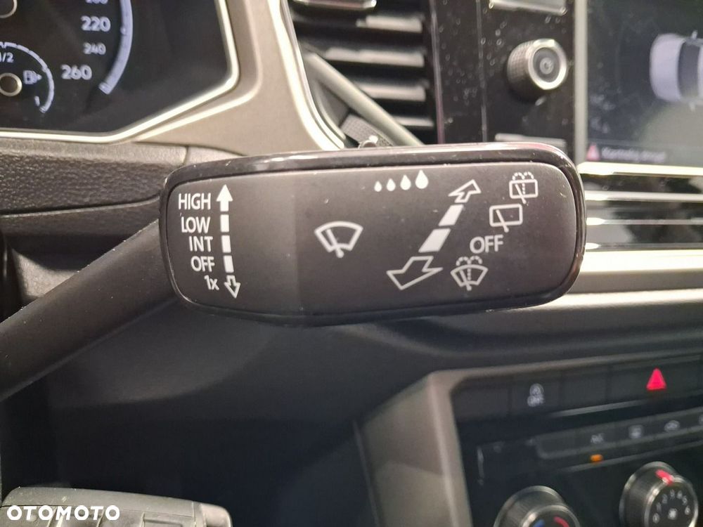 Volkswagen T-Roc - 20