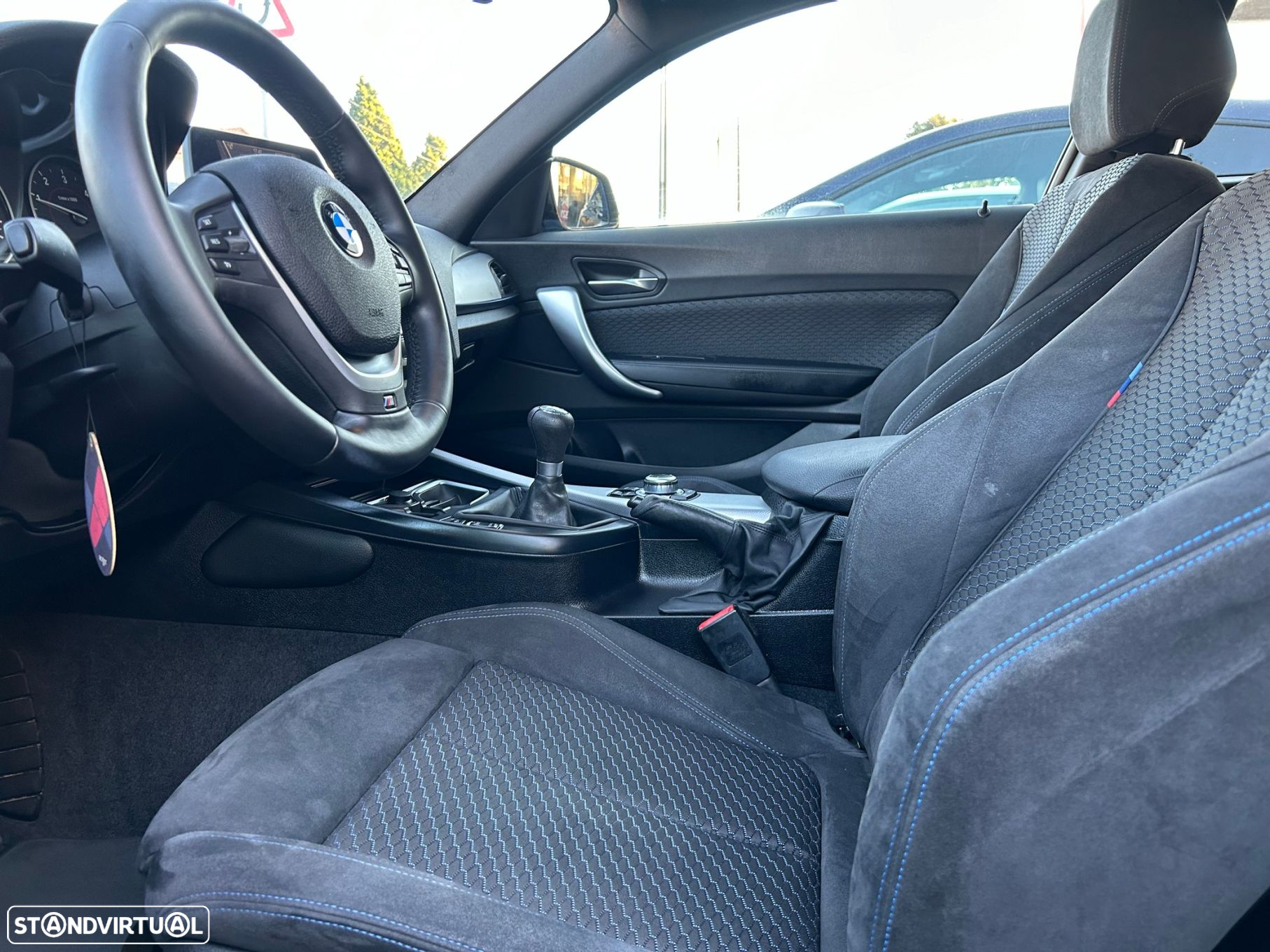 BMW 118 d Pack M - 30