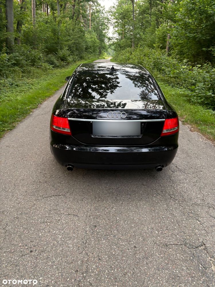 Audi A6 Limousine 2.4 - 3