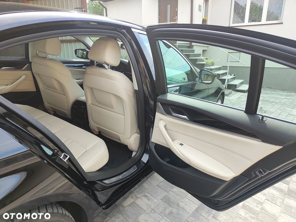 BMW Seria 5 518d mHEV Luxury Line - 19
