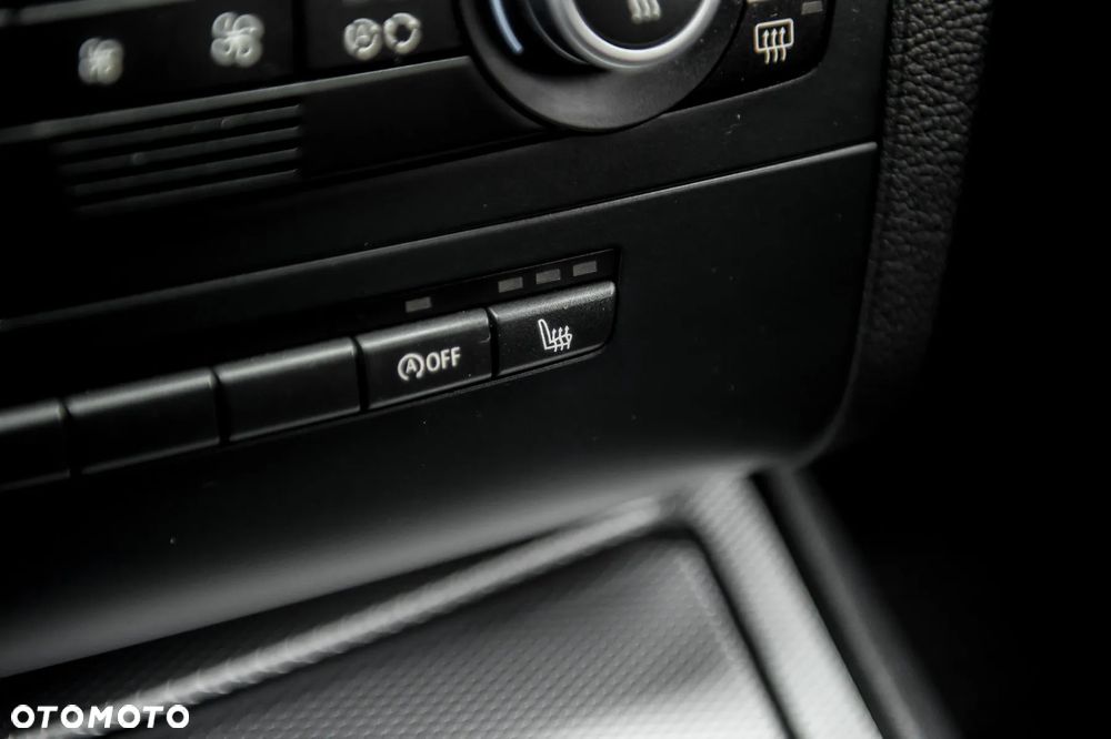 BMW Seria 1 118d DPF Edition Lifestyle - 28