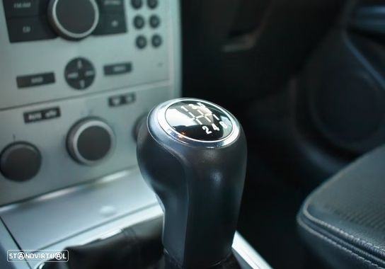 Opel Astra GTC 1.3 CDTI - 3