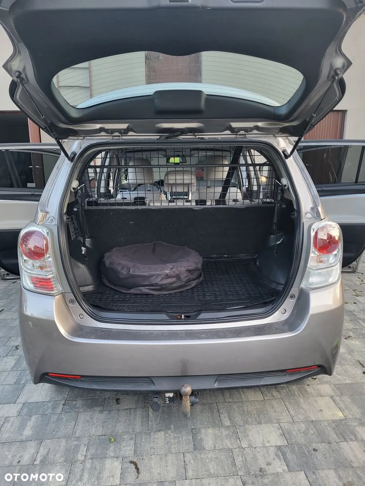 Toyota Verso 1.8 Prestige EU6 - 5