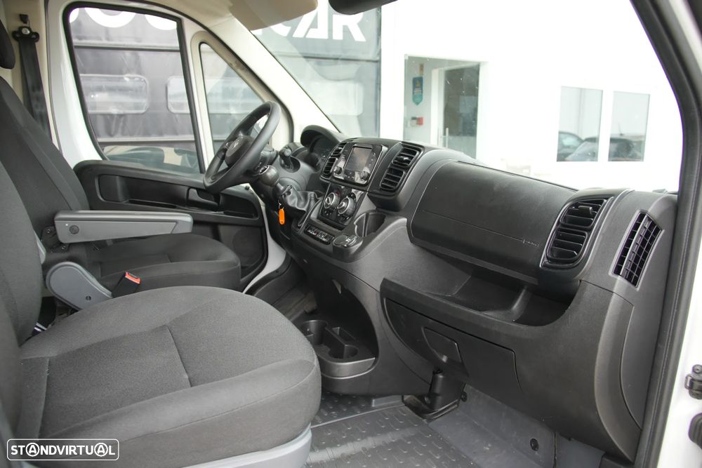Citroën Jumper L3H3 2.2BlueHDI 180cv - 12