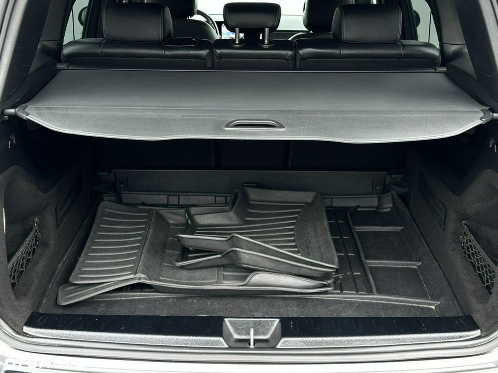 Mercedes-Benz GLB 200 4-Matic AMG Line 8G-DCT - 13