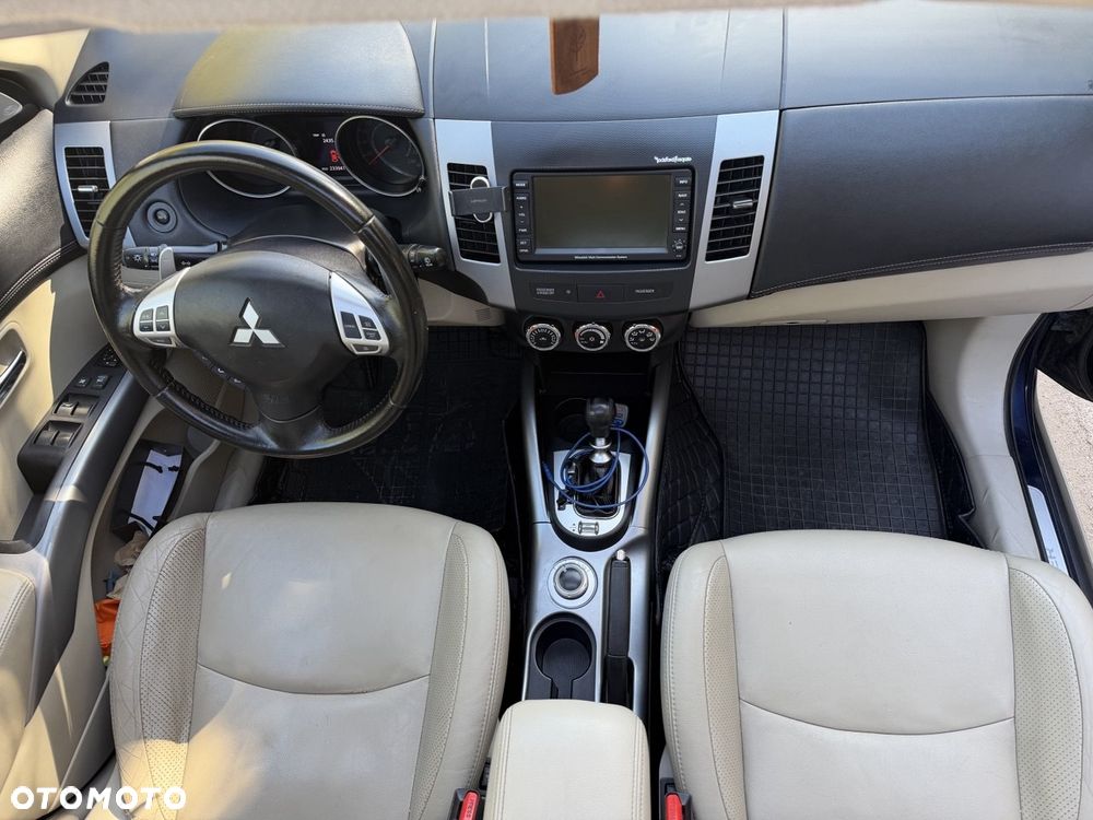 Mitsubishi Outlander 2.2 DID Intense + TC-SST - 6