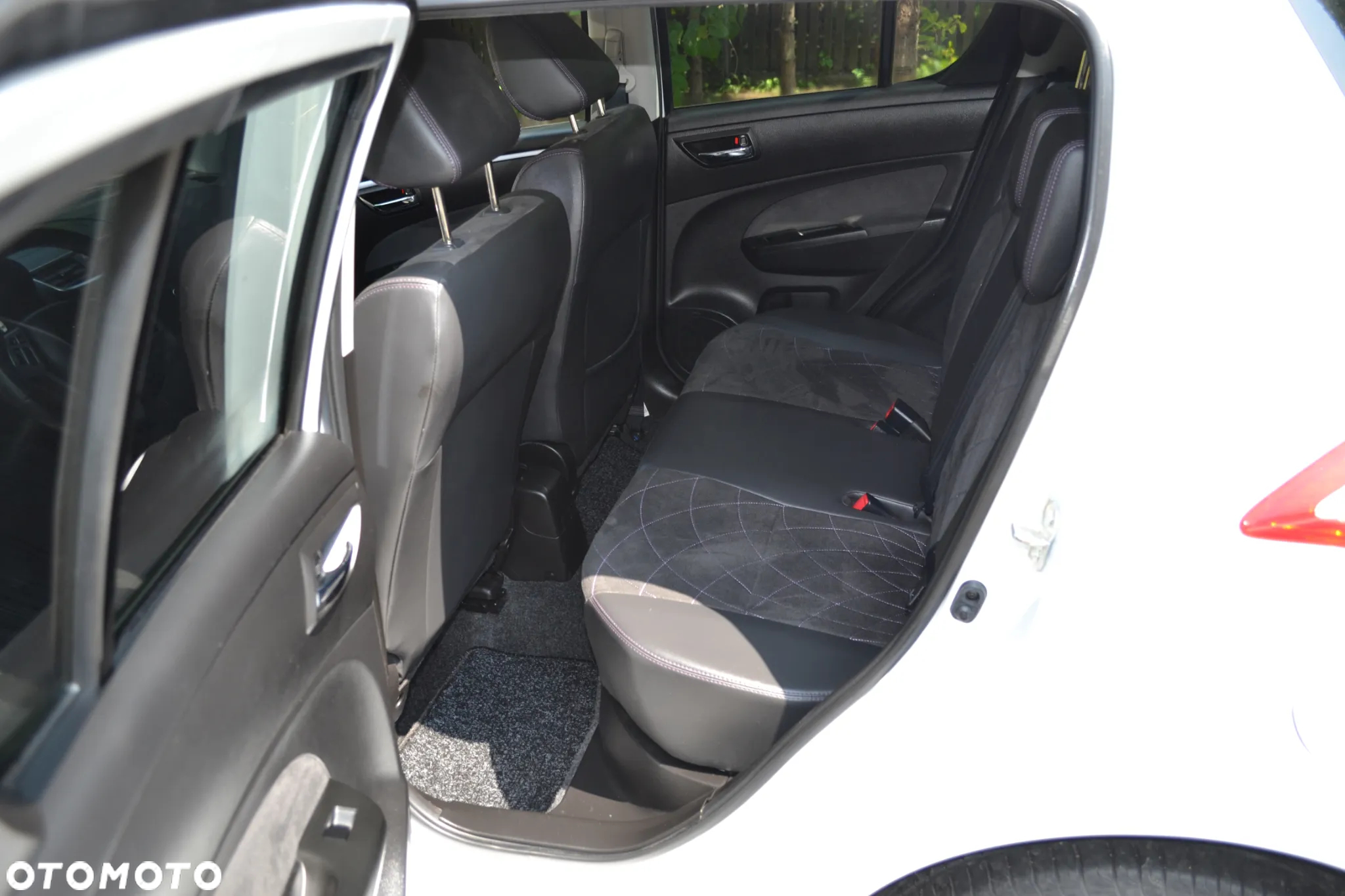 Suzuki Swift 1.2 Premium - 7