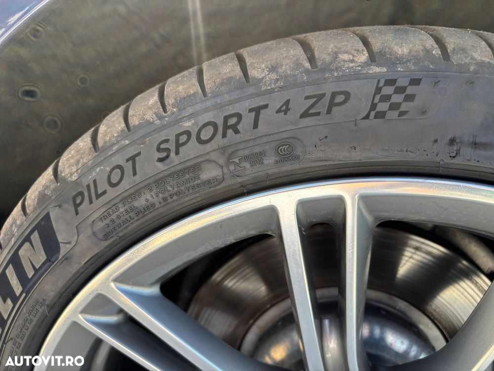 BMW Seria 7 750Li xDrive - 39