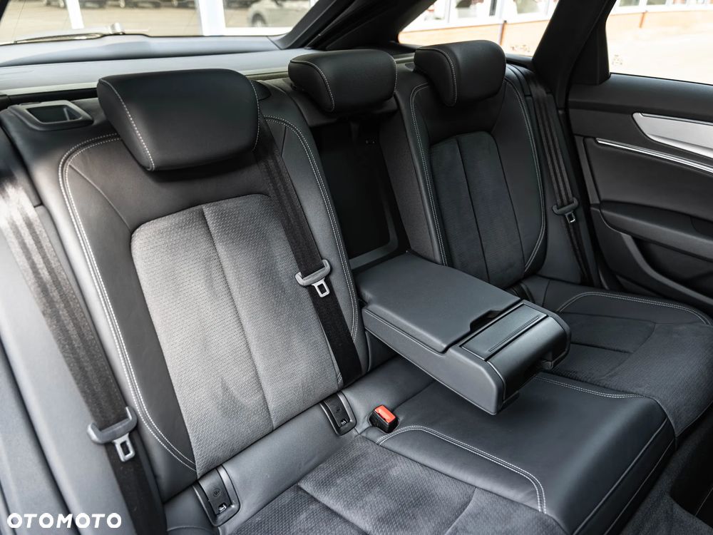 Audi A6 Avant 40 TDI quattro S tronic S line - 26