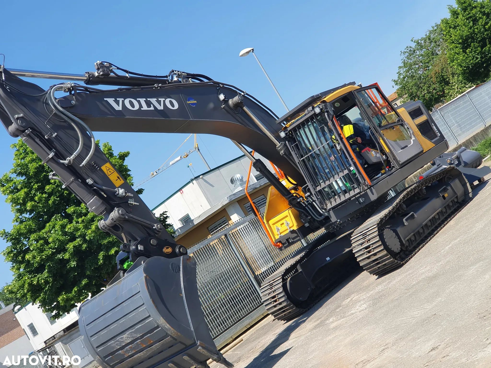 Volvo EC220ENL - 1