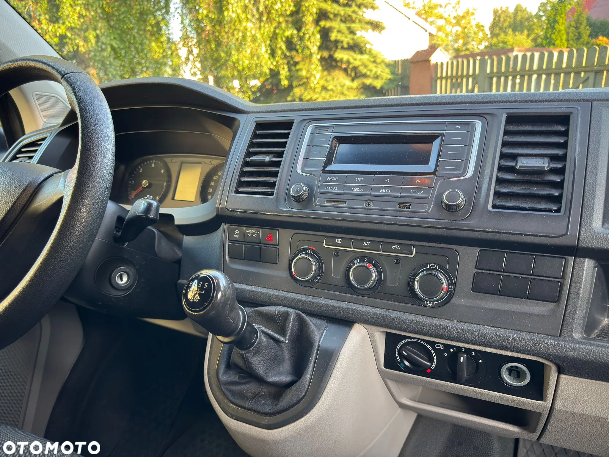 Volkswagen Transporter T6 TDI L2H1 - 3