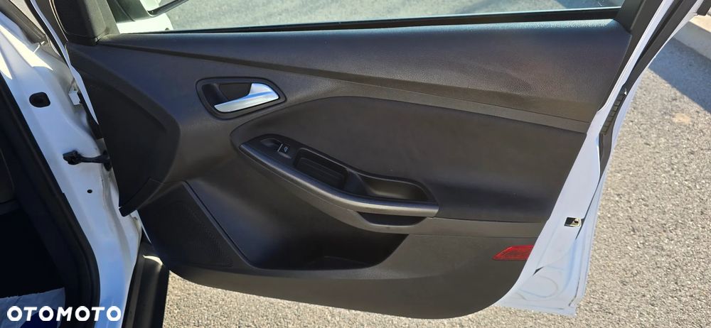 Ford Focus 1.5 TDCi DPF Start-Stopp-System Titanium - 23