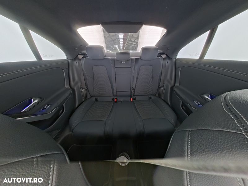Mercedes-Benz CLA 180 7G-DCT Progressive Line Advanced - 4