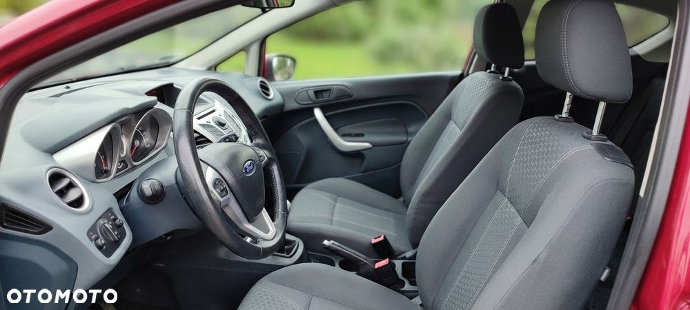 Ford Fiesta - 7