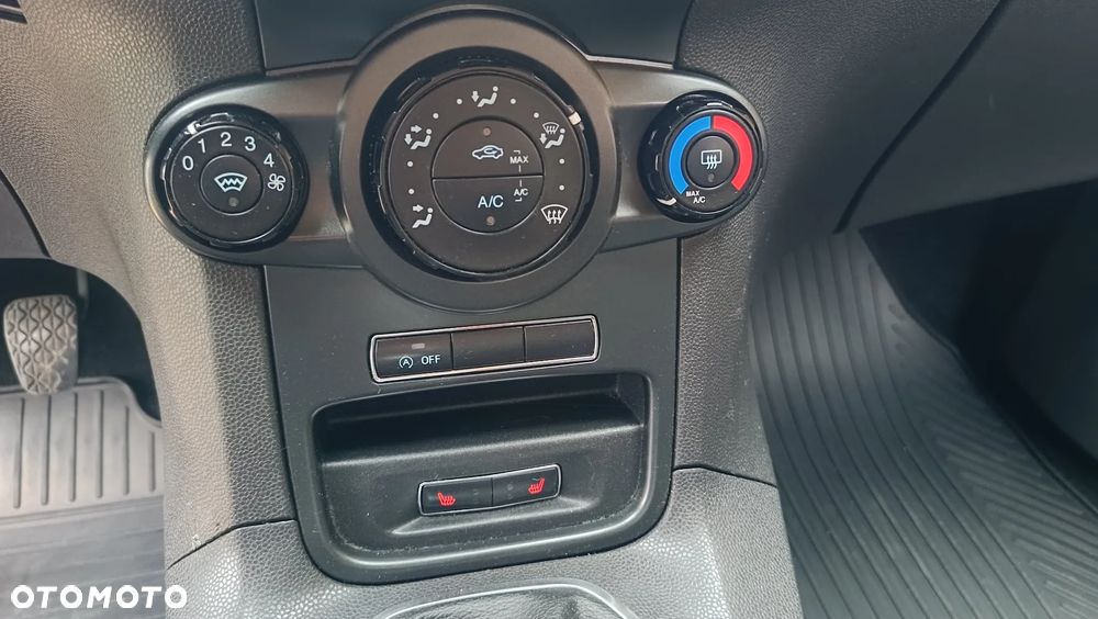 Ford Fiesta - 17