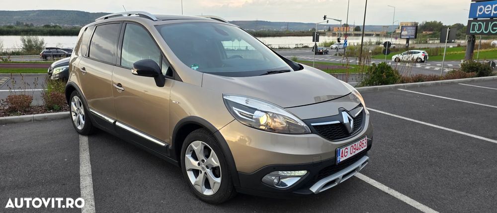 Renault Scenic - 1