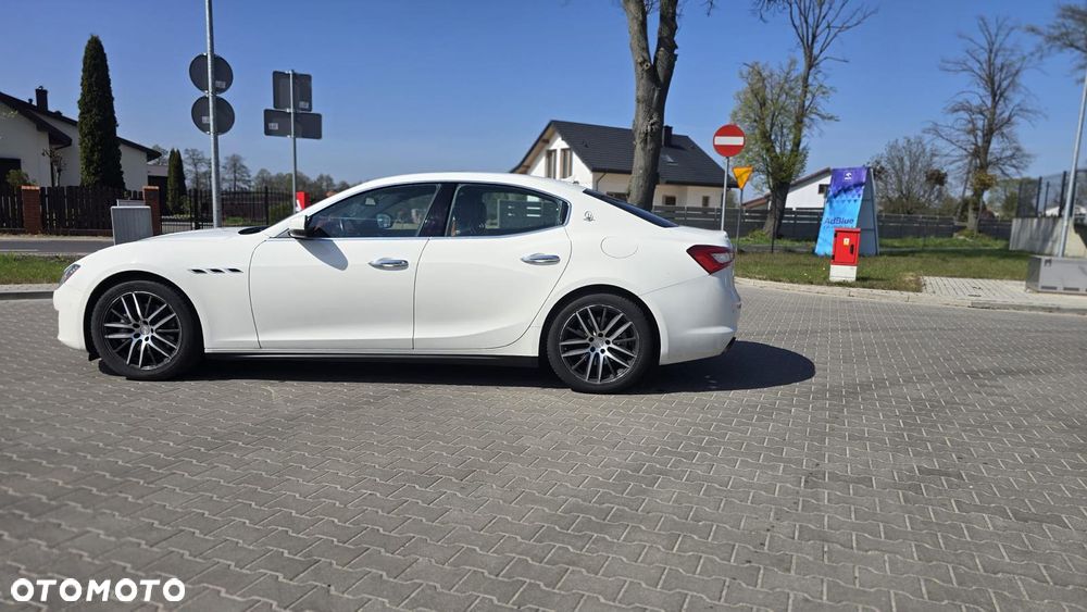 Maserati Ghibli Standard - 4