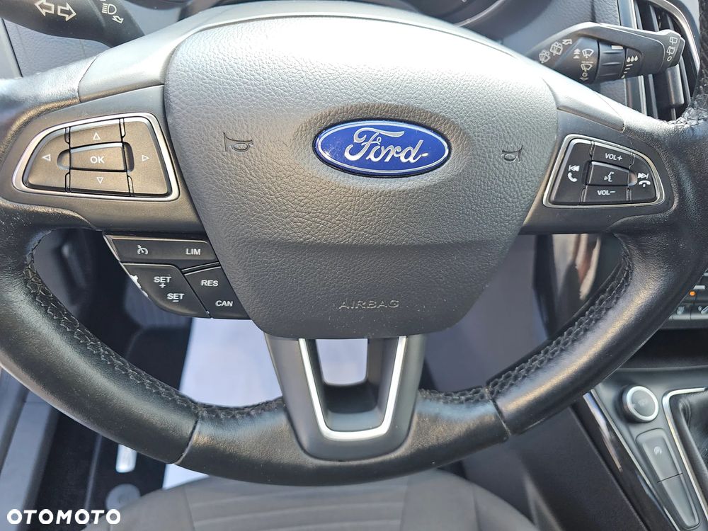 Ford Focus 1.5 EcoBlue Start-Stopp-System TITANIUM - 23
