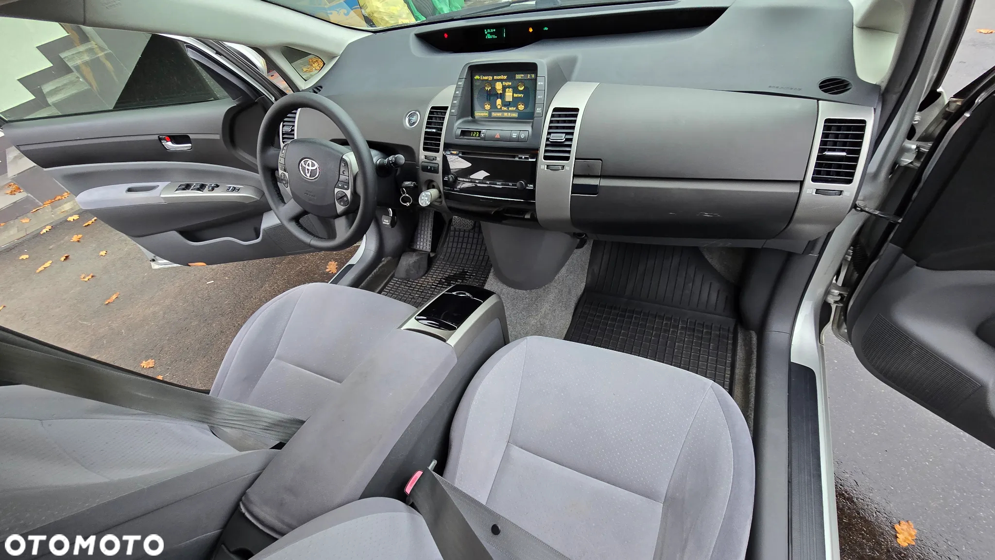 Toyota Prius 1.5 VVT-i Prestige - 17
