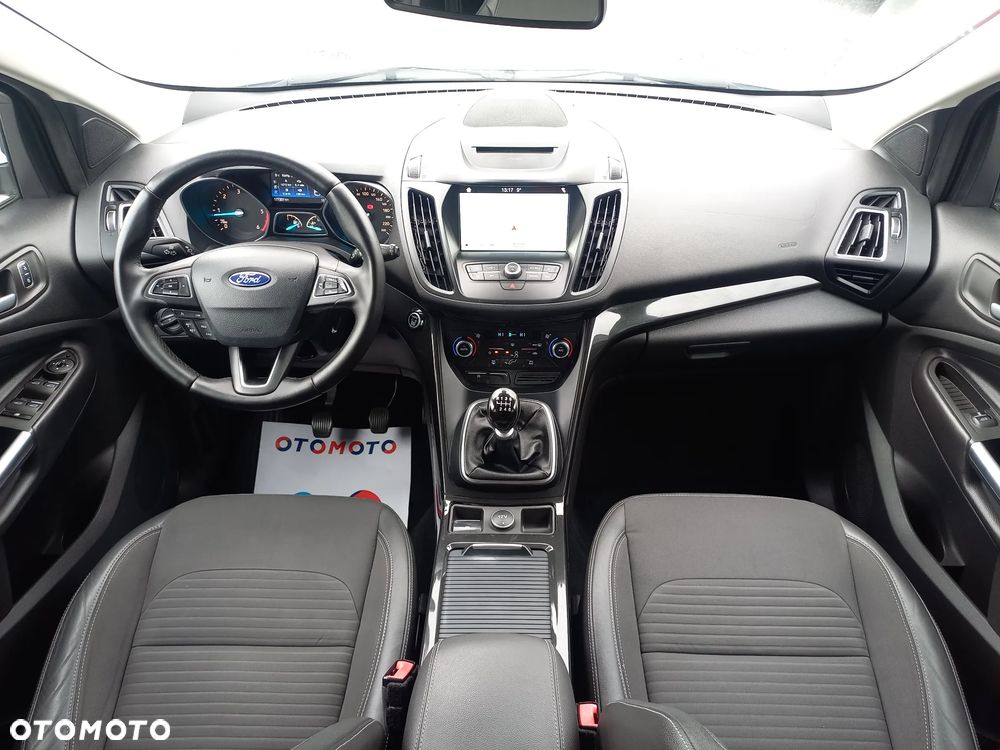 Ford Kuga 1.5 TDCi 2x4 Titanium - 20