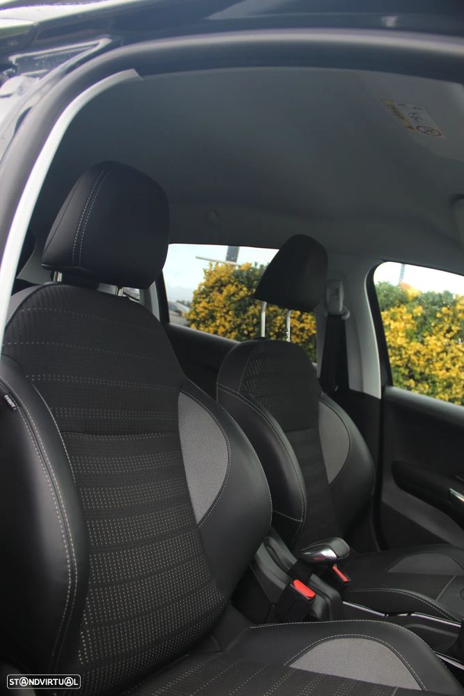 Peugeot 2008 PureTech 130 Allure - 6