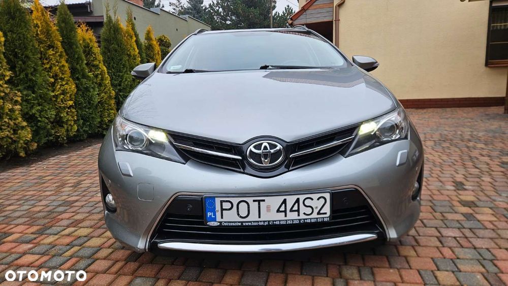 Toyota Auris - 13