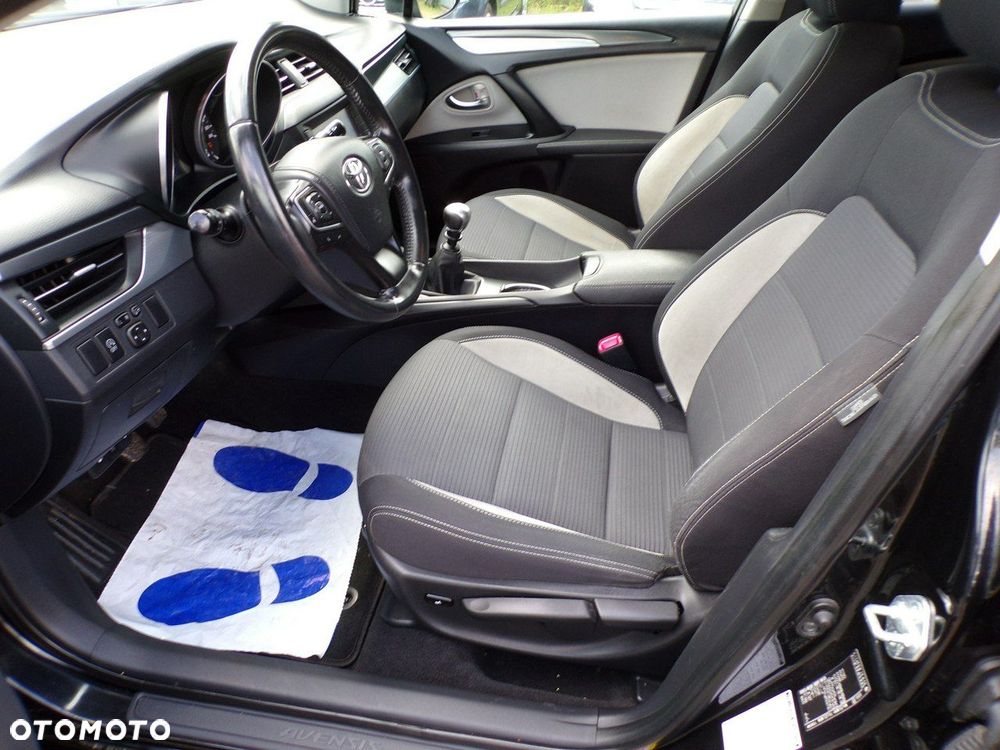 Toyota Avensis - 28