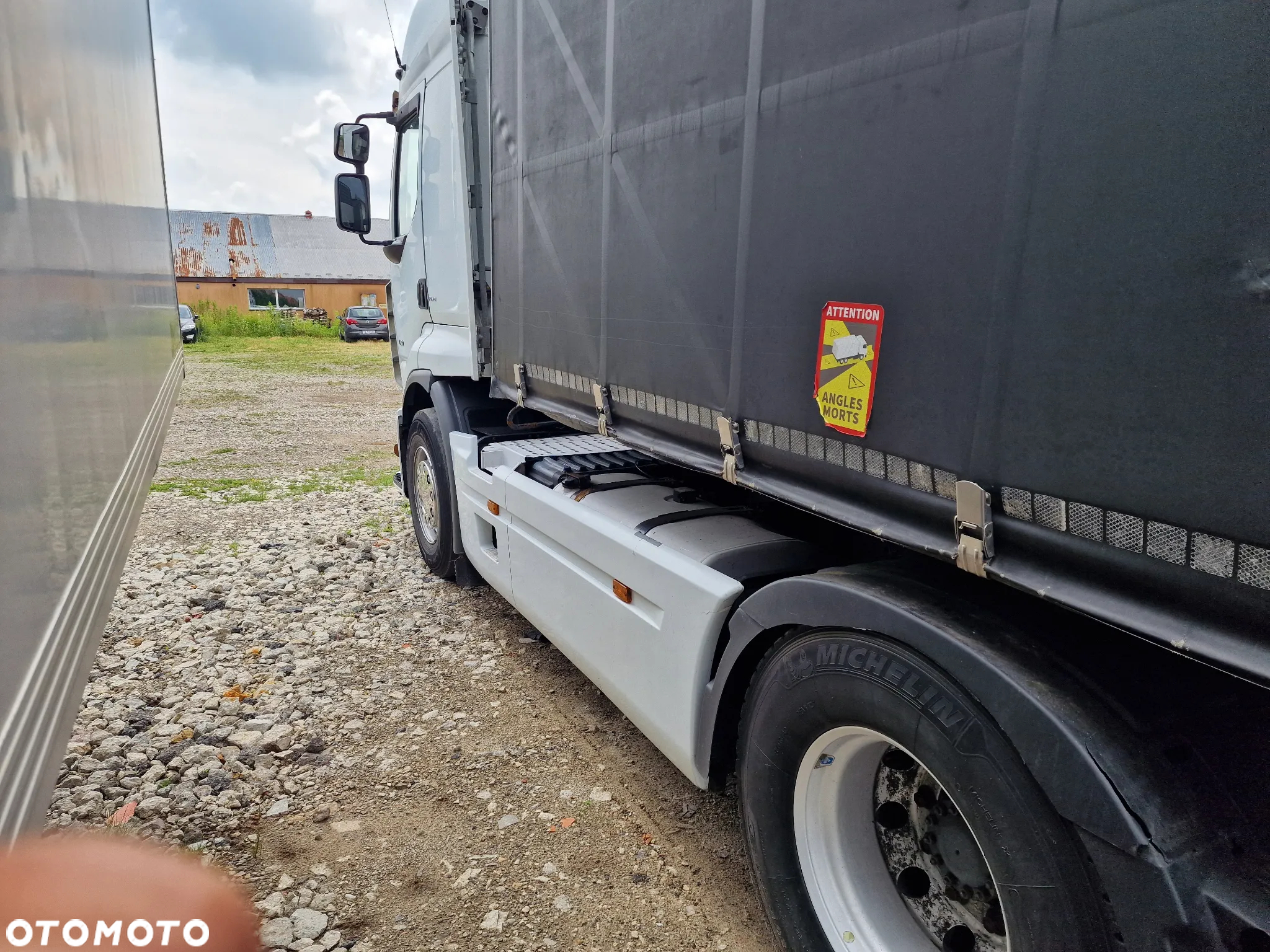 Renault Premium - 5