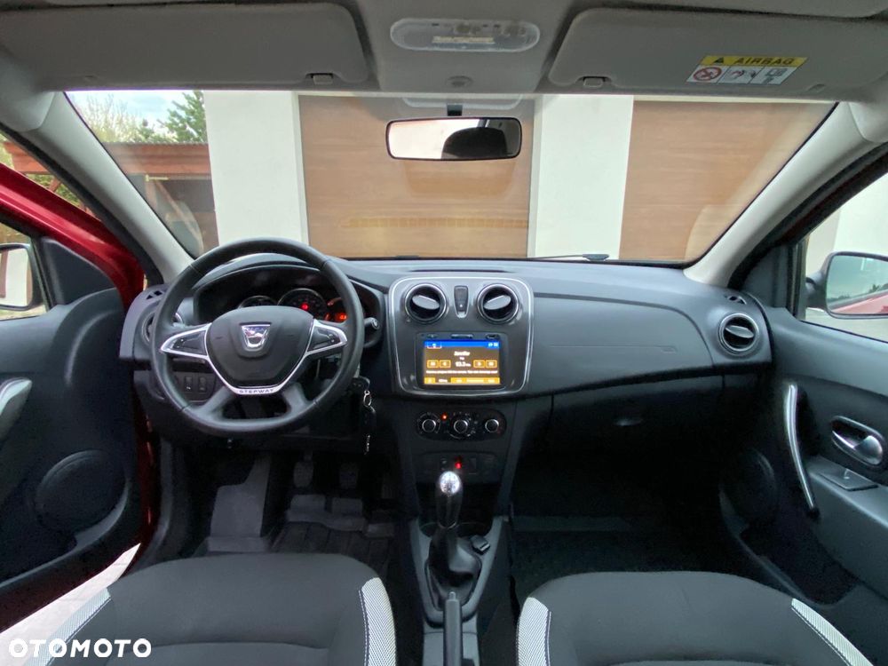 Dacia Sandero Stepway TCe 90 (S&S) Celebration - 8
