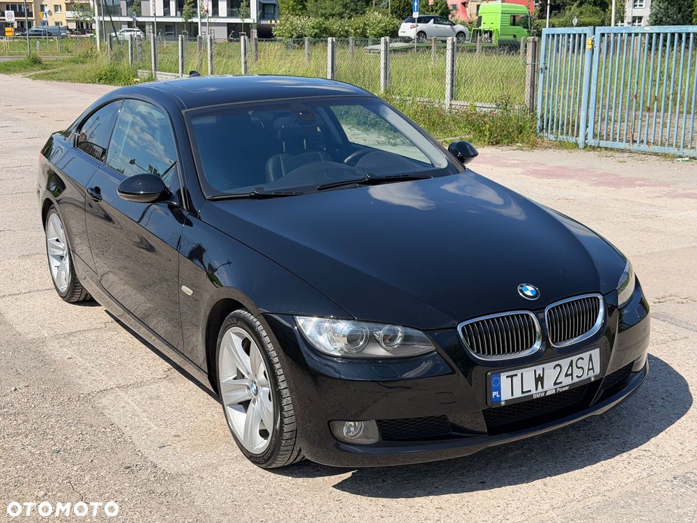 BMW Seria 3 325i Edition Exclusive - 17