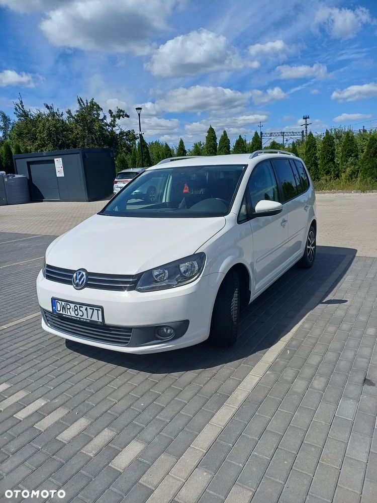 Volkswagen Touran 1.6 TDI DPF BlueMotion Technology DSG Comfortline - 1