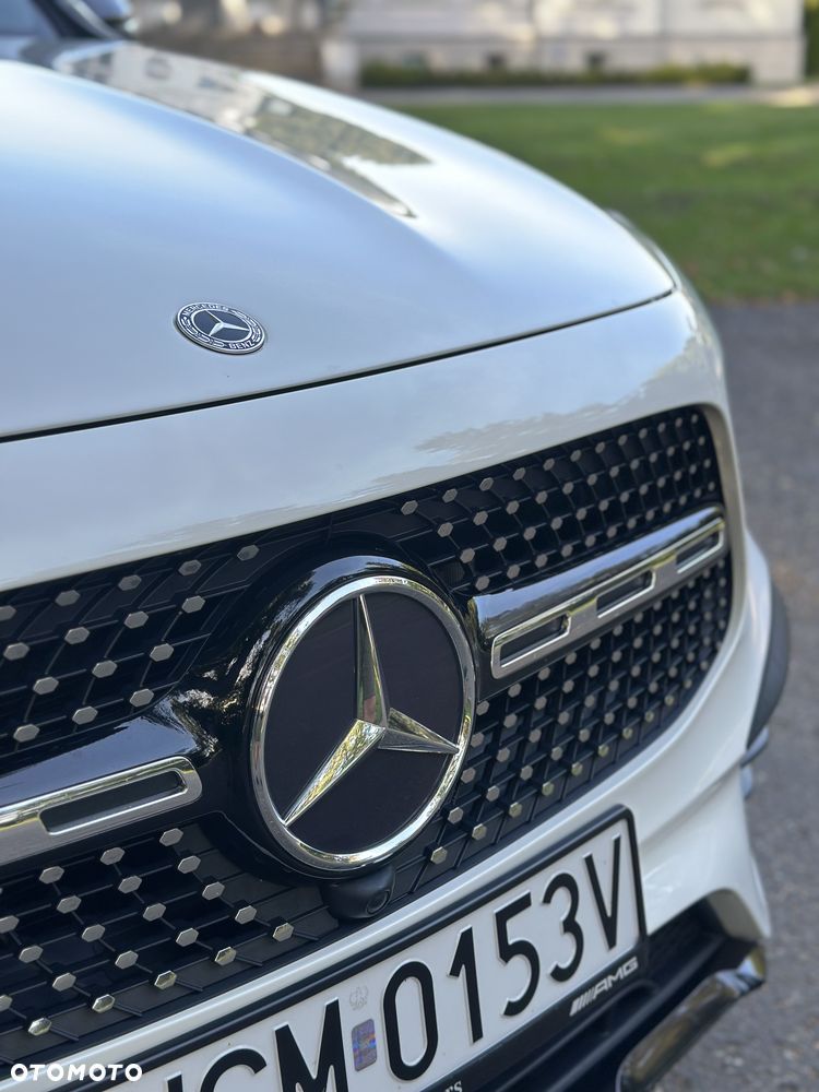 Mercedes-Benz GLB 250 4Matic 8G-DCT AMG Line - 15