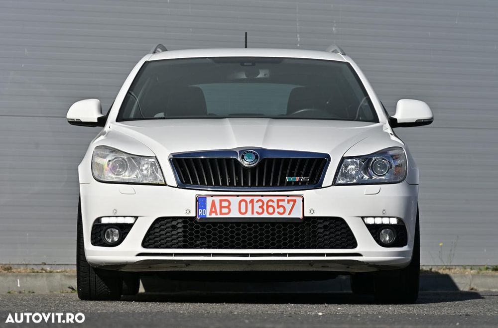Skoda Octavia 2.0 TDI CR DPF RS - 17