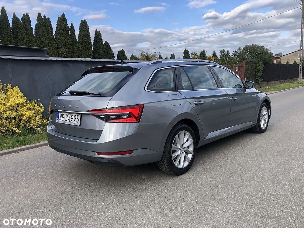 Skoda Superb 2.0 TDI SCR Style DSG - 3
