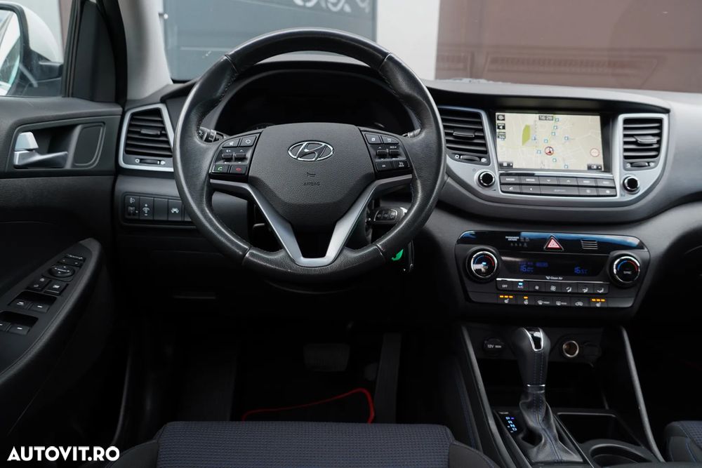 Hyundai Tucson 2.0 CRDI 4WD Automatik Style - 11