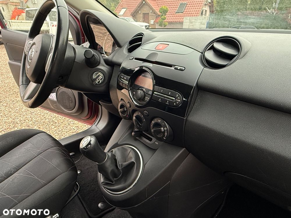 Mazda 2 - 9