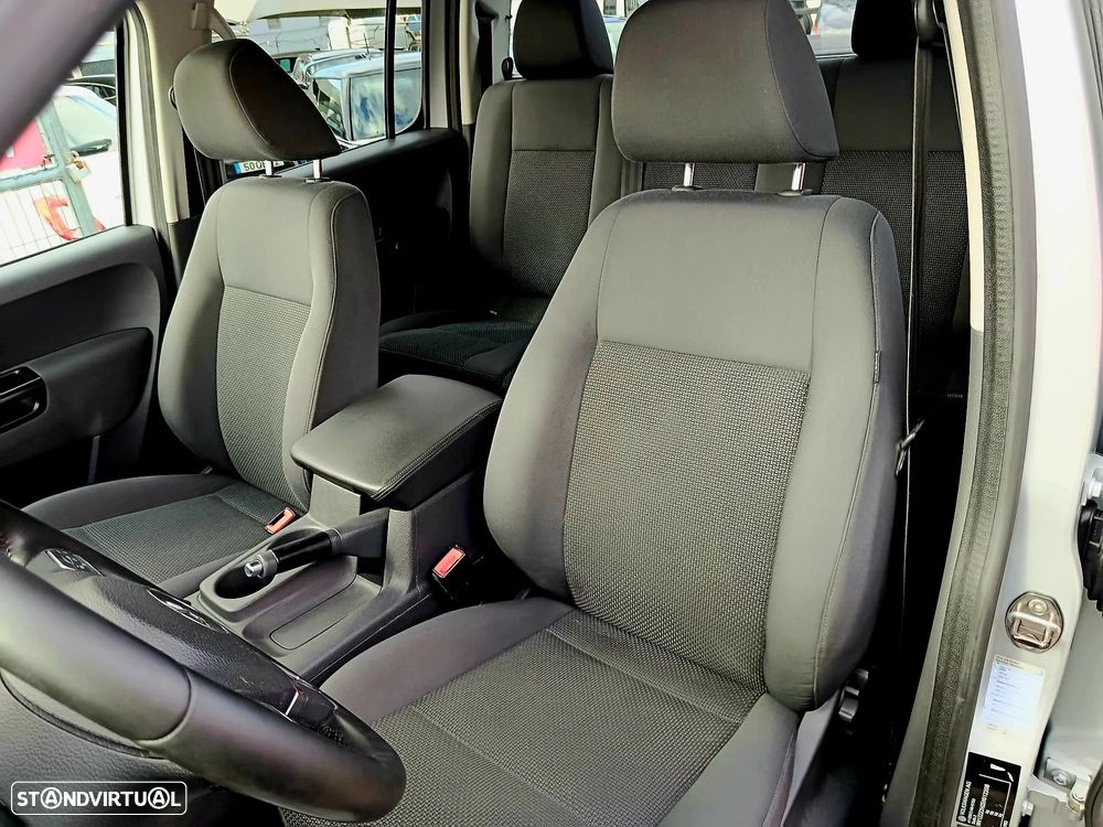 VW Amarok 2.0 BiTDI Auto Trendline - 17