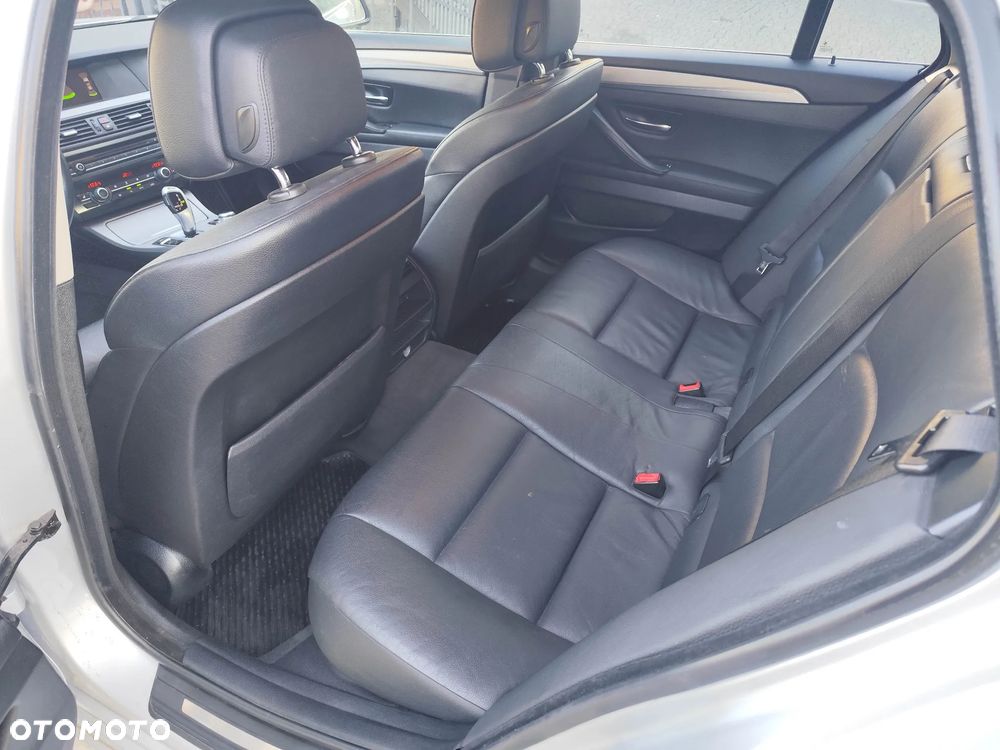 BMW Seria 5 520d - 16