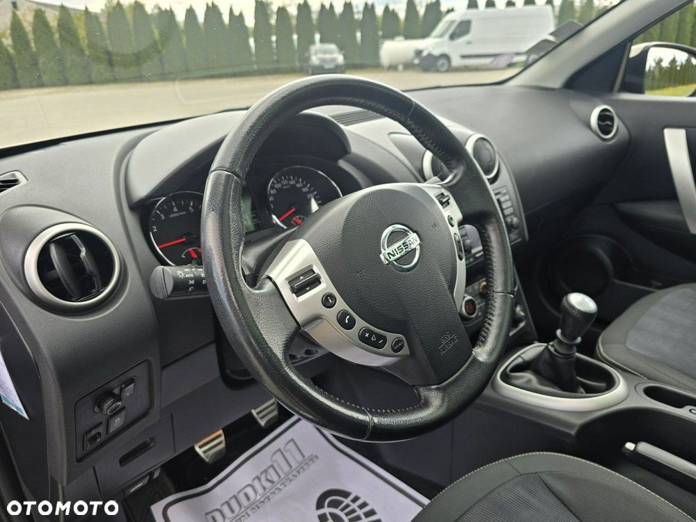 Nissan Qashqai+2 - 14