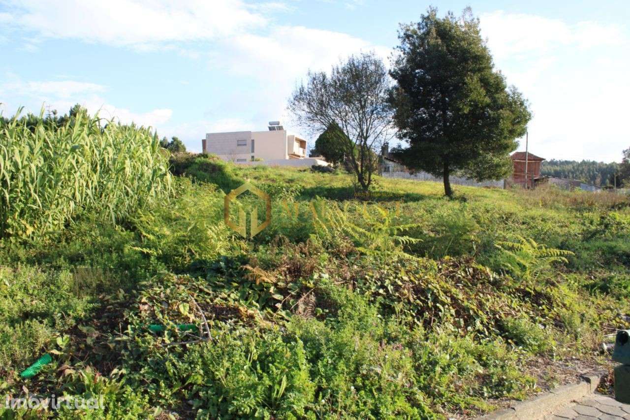 Lote para Construção de Moradia Isolada - Grande imagem: 2/5