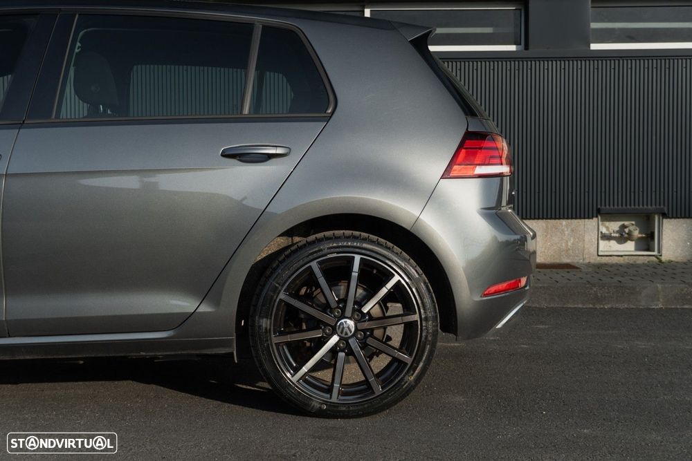 VW e-Golf AC/DC - 42